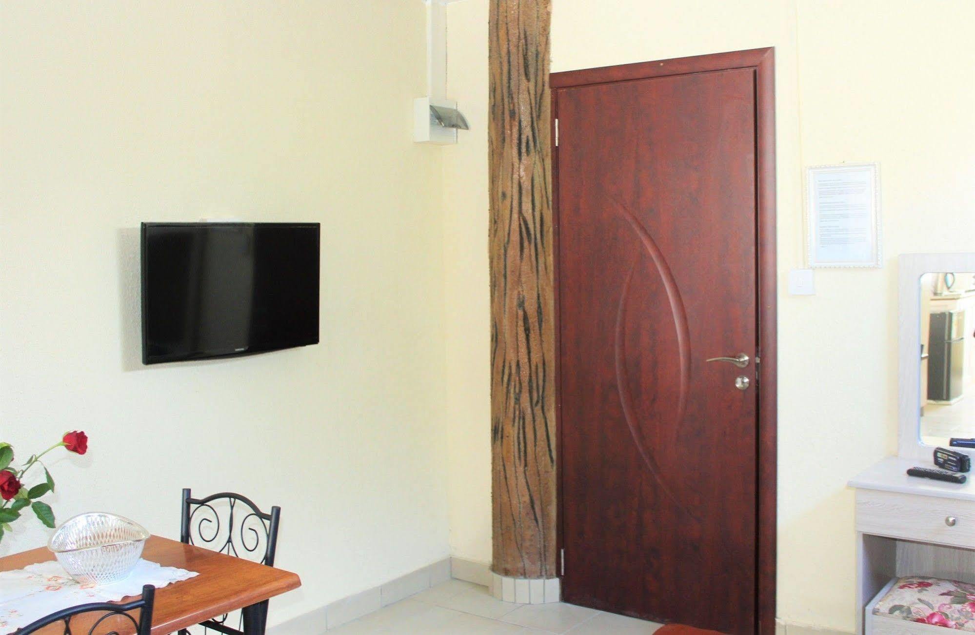 Chez Pepe Apartments Flic en Flac Exterior foto